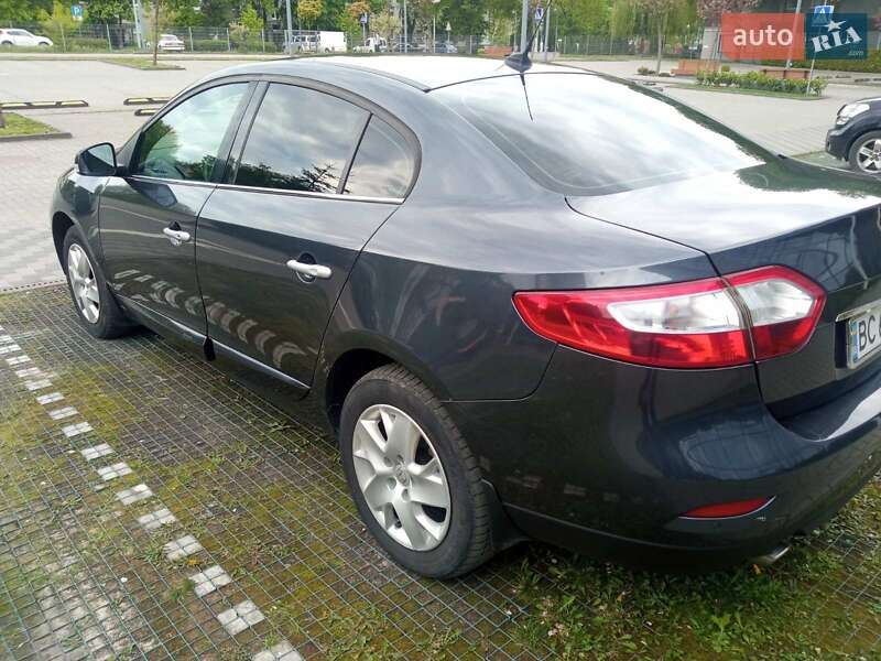 Седан Renault Fluence 2011 в Львові