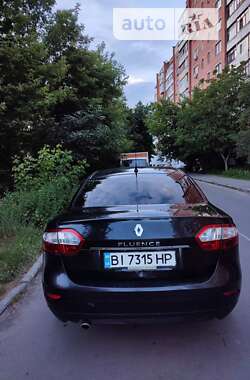 Седан Renault Fluence 2010 в Полтаве