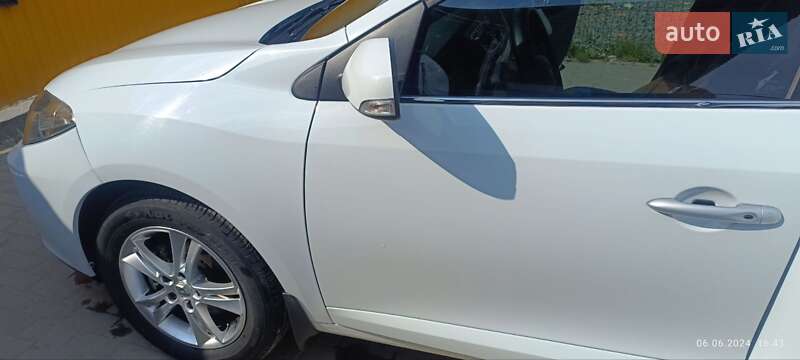 Седан Renault Fluence 2012 в Шепетівці