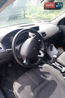 Седан Renault Fluence 2013 в Вараші