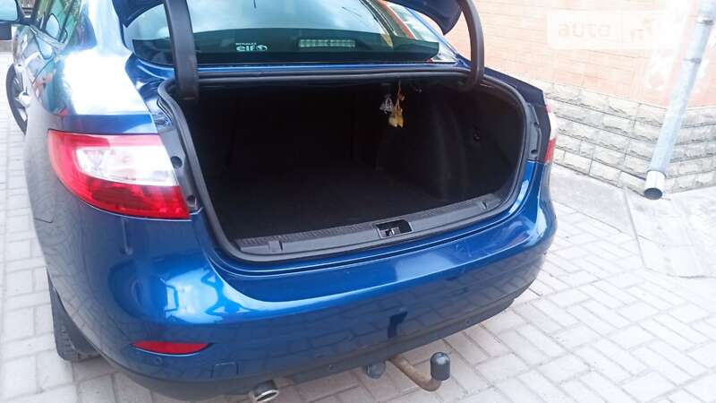 Седан Renault Fluence 2010 в Черкасах