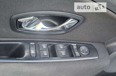 Седан Renault Fluence 2012 в 