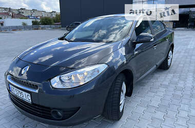 Седан Renault Fluence 2010 в Калуші