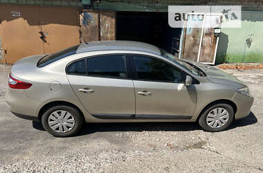 Седан Renault Fluence 2012 в Южноукраїнську