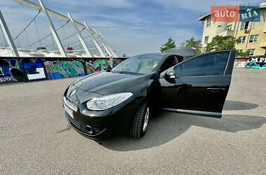 Седан Renault Fluence 2011 в Киеве