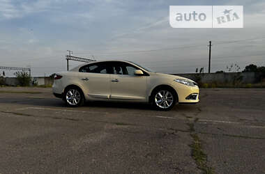 Седан Renault Fluence 2013 в Коростене