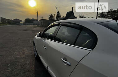 Седан Renault Fluence 2013 в Коростене