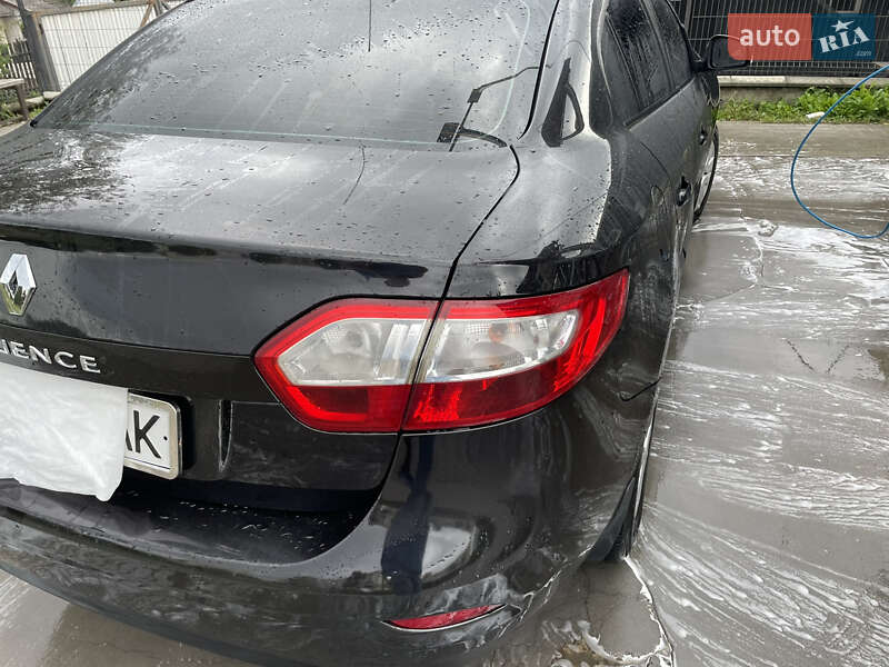Седан Renault Fluence 2011 в Трускавці
