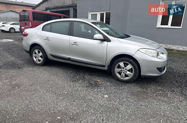 Седан Renault Fluence 2010 в 