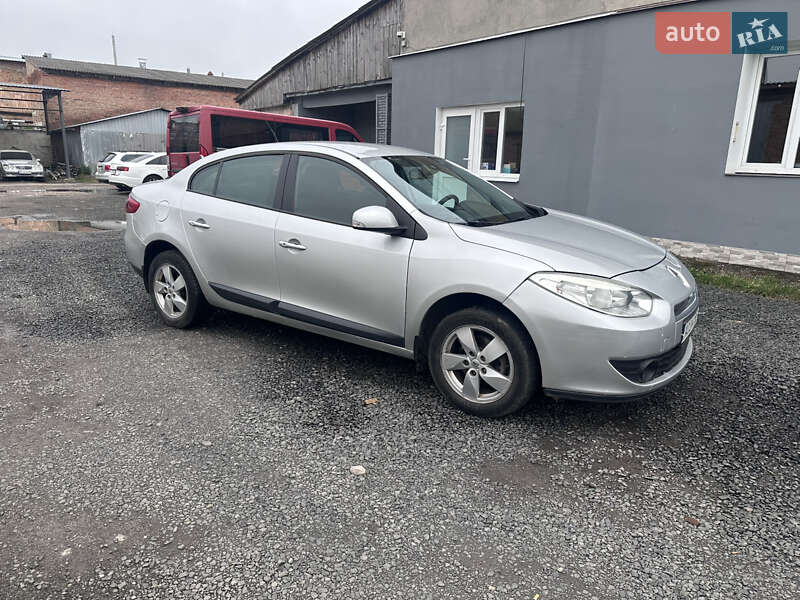 Седан Renault Fluence 2010 в Луцке