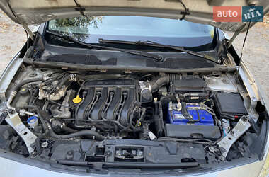Седан Renault Fluence 2011 в 