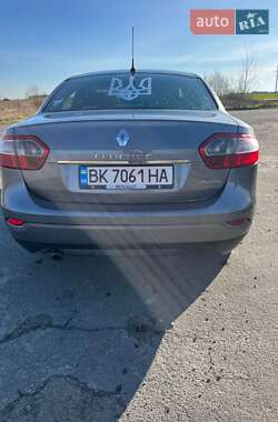 Седан Renault Fluence 2010 в Дубровице