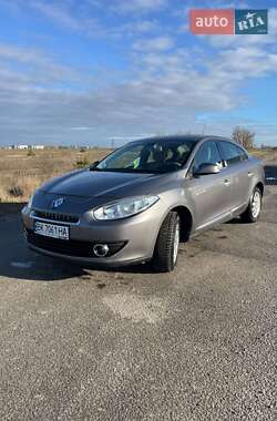 Седан Renault Fluence 2010 в Дубровице