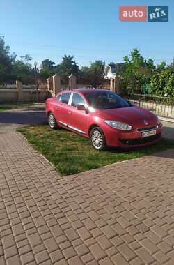 Седан Renault Fluence 2010 в Чернівцях