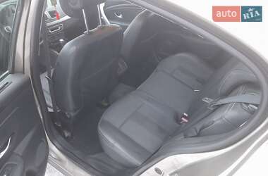 Седан Renault Fluence 2010 в 