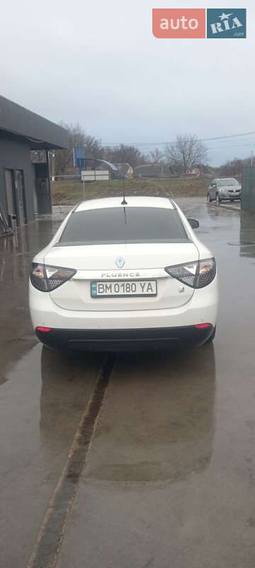 Седан Renault Fluence 2012 в Ромнах