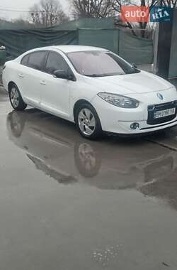 Седан Renault Fluence 2012 в Ромнах Седан Renault Fluence 2012 в Ромнах