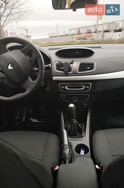 Седан Renault Fluence 2010 в Тернополе