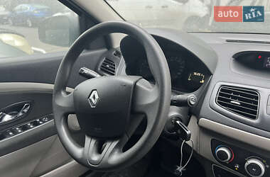 Седан Renault Fluence 2012 в Львове