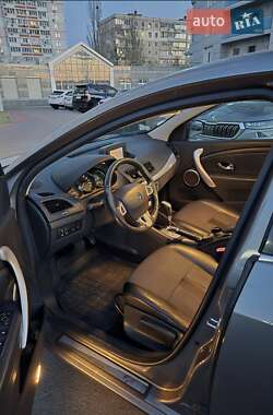 Седан Renault Fluence 2010 в 