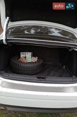Седан Renault Fluence 2011 в Сумах