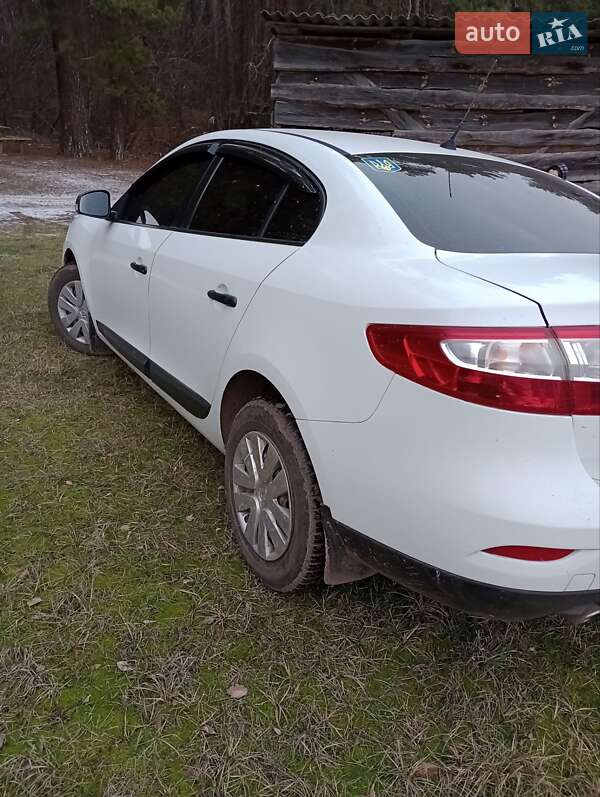 Седан Renault Fluence 2011 в Сумах