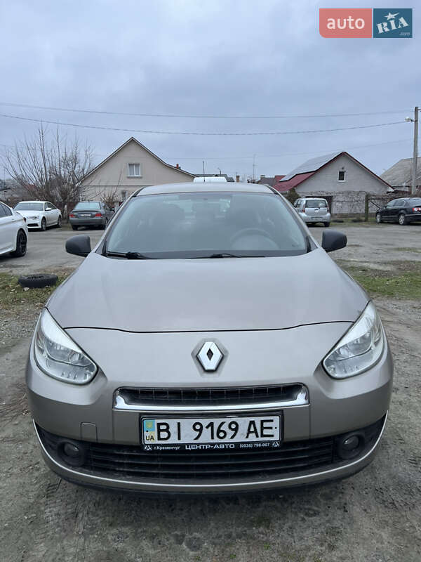 Седан Renault Fluence 2010 в Полтаве