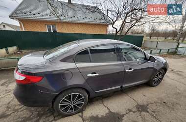 Седан Renault Fluence 2012 в 
