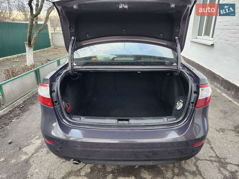 Седан Renault Fluence 2012 в Умани