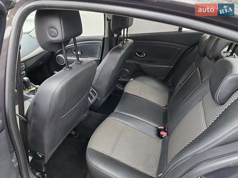 Седан Renault Fluence 2012 в Умани