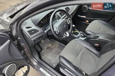 Седан Renault Fluence 2012 в 
