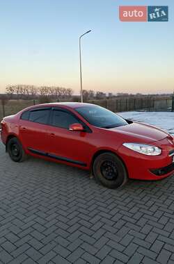 Седан Renault Fluence 2010 в 