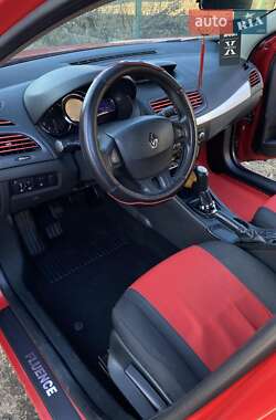 Седан Renault Fluence 2010 в 