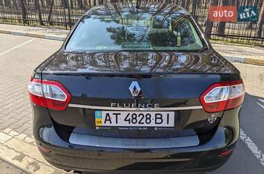 Седан Renault Fluence 2012 в 