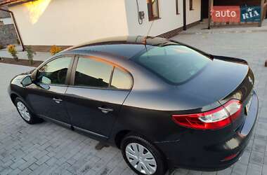 Седан Renault Fluence 2012 в 