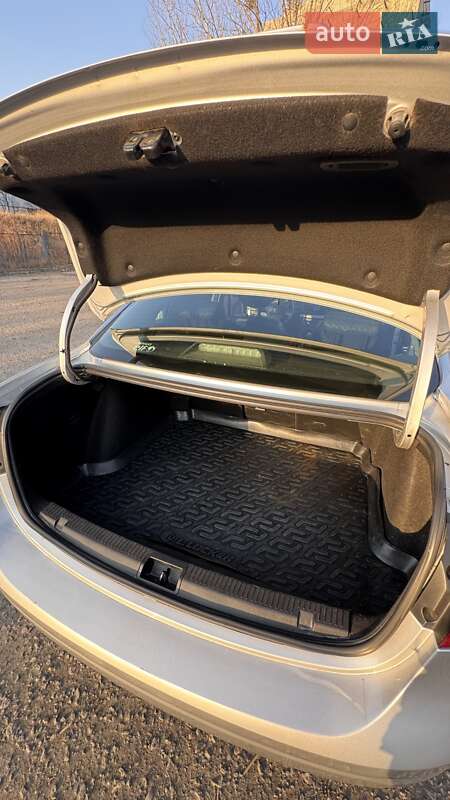 Седан Renault Fluence 2012 в Сумах