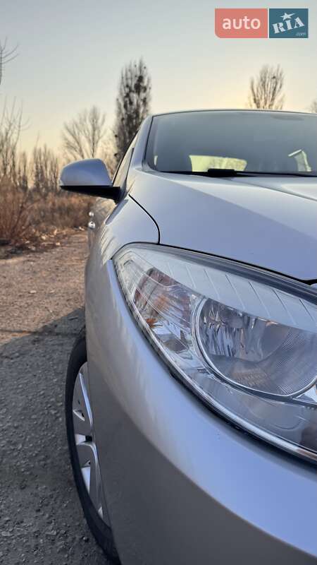 Седан Renault Fluence 2012 в Сумах