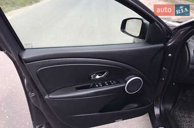 Седан Renault Fluence 2012 в 