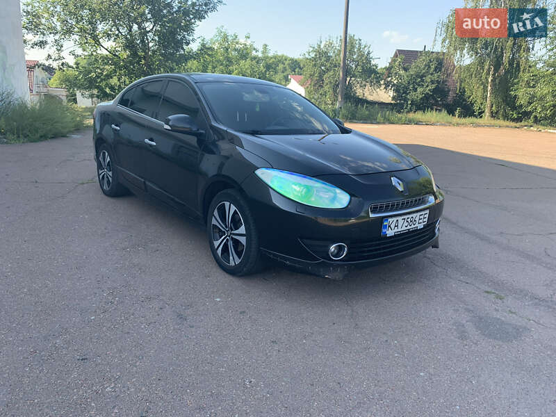 Седан Renault Fluence 2011 в Чернигове