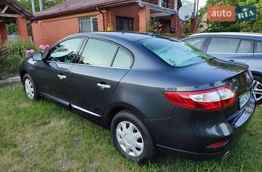 Седан Renault Fluence 2011 в 