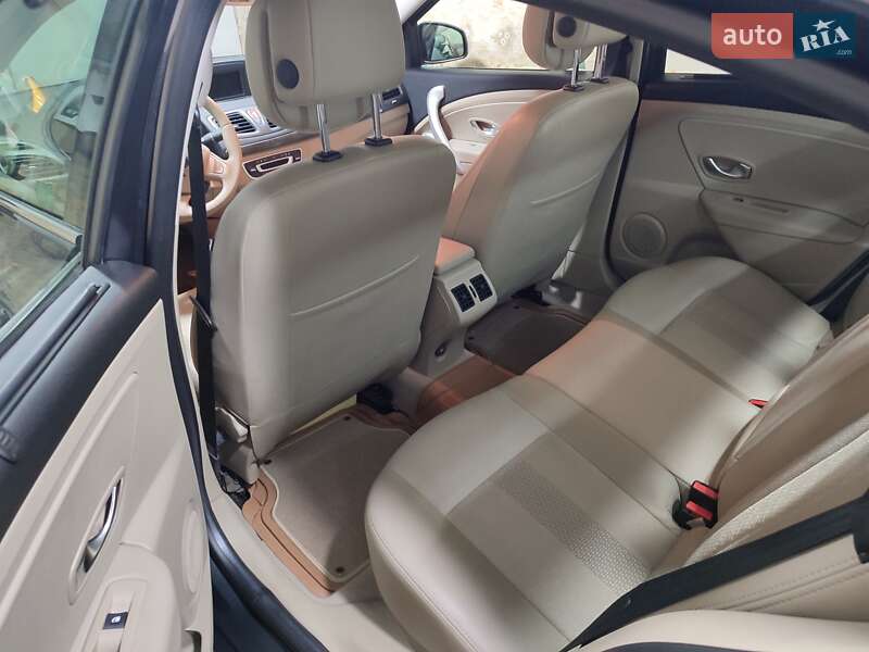 Седан Renault Fluence 2011 в Киеве фото 10 Седан Renault Fluence 2011 в Киеве