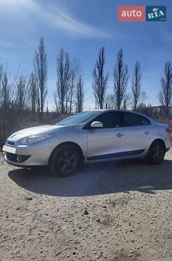Седан Renault Fluence 2012 в 