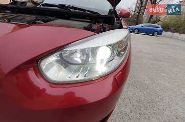 Седан Renault Fluence 2010 в 