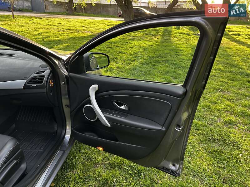 Седан Renault Fluence 2011 в Борисполі