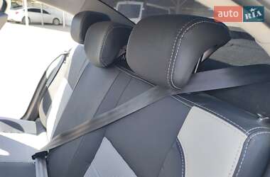 Седан Renault Fluence 2013 в 