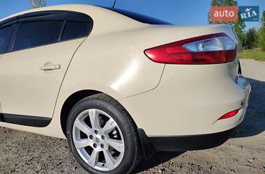 Седан Renault Fluence 2013 в 