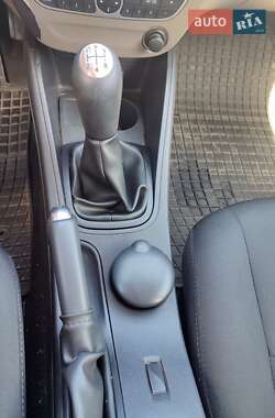 Седан Renault Fluence 2012 в 
