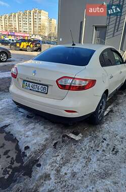 Седан Renault Fluence 2013 в 