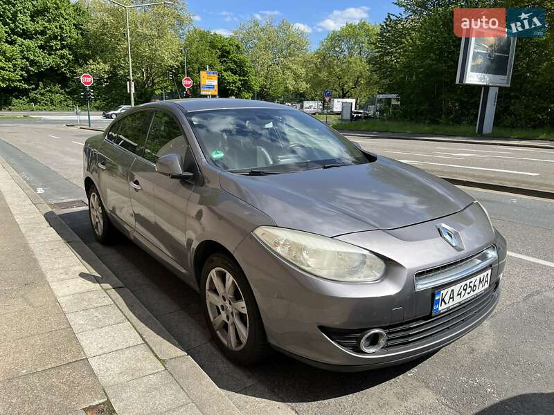Седан Renault Fluence 2010 в Киеве