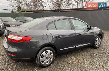 Седан Renault Fluence 2012 в 